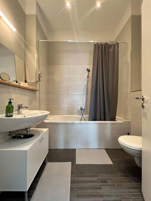 Loft 7 15Min Hbf 2Br Smart Tv Wifi Apartment Leipzig Exterior photo
